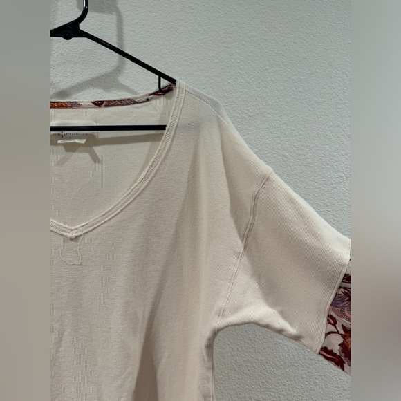 Anthropologie Annette Waffle Thermal Knit
Contrast Sleeve Top in Ivory Small - Picture 8 of 16